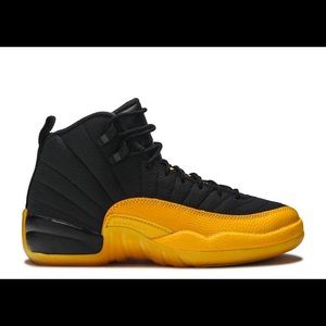University Gold Jordan 12